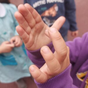 manos de niño