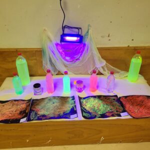Objetos de colores vibrantes